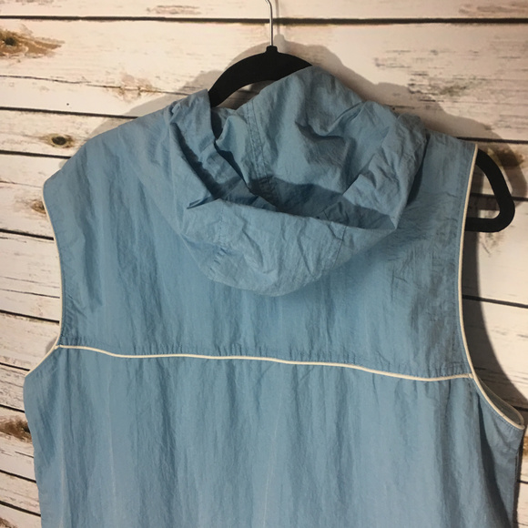 Columbia & Sun Sport Blue and White Stripped Vest - Picture 5 of 7